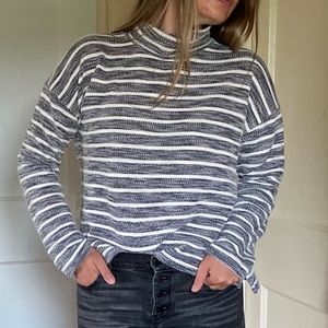 J Crew turtleneck sweater - size Small
